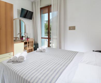 hotelprimulazzurra.unionhotels de angebot-fruehling-lange-wochenenden-in-pinarella-di-cervia-in-3-sterne-hotel 011