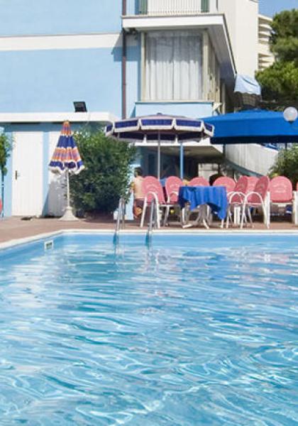 hotelprimulazzurra.unionhotels it piscina-cervia-hotel-primula-azzurra 020